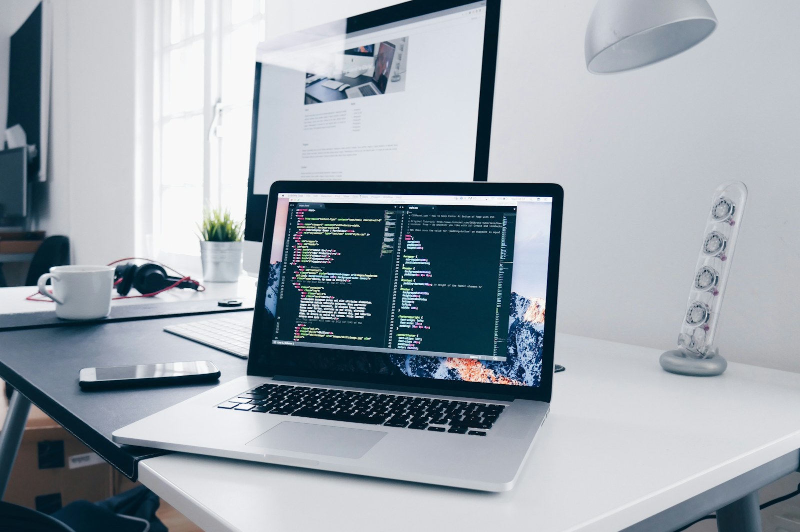 A workstation used to configure an AI workflow